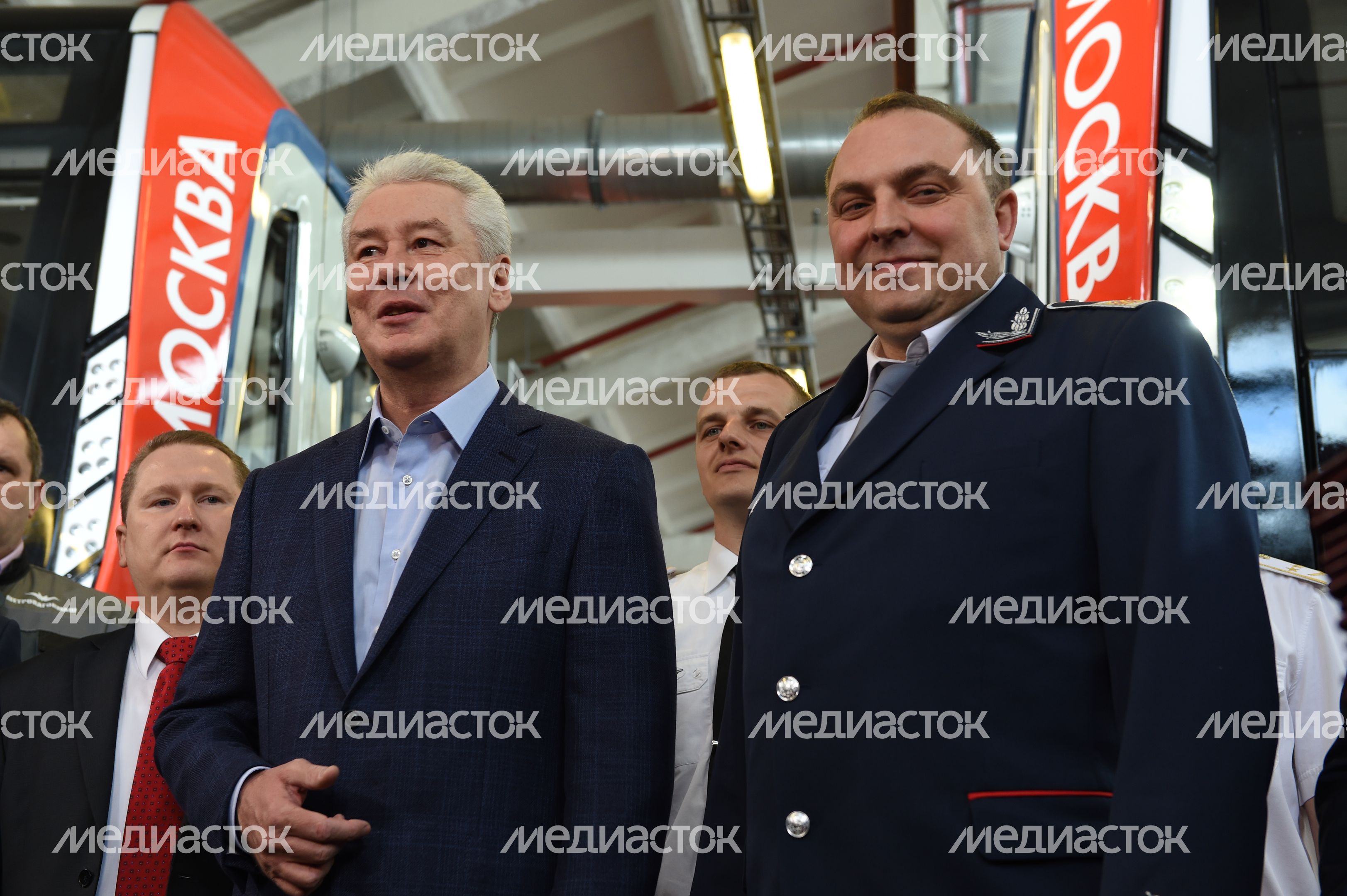 Поезд нового поколения «Москва» запустили в столичном метро