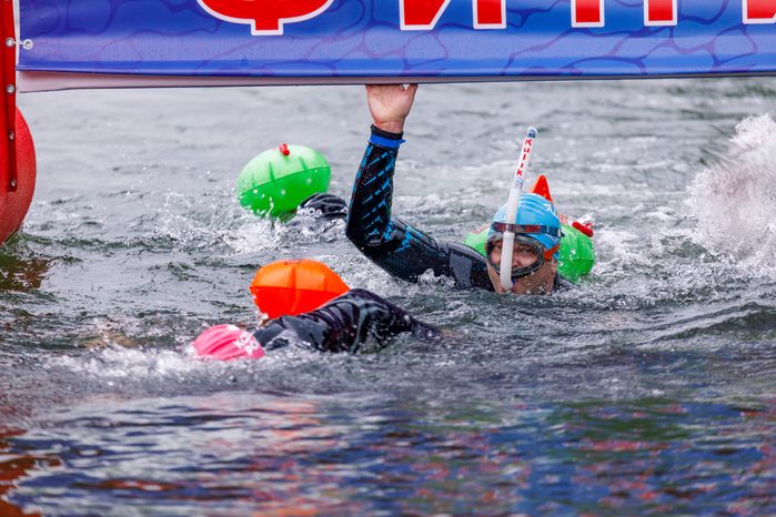 Заплыв на открытой воде Swimcup на Кореневском карьере в Люберцах