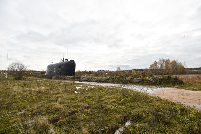 Памятник подводной лодке К-19 и виды села Никульское