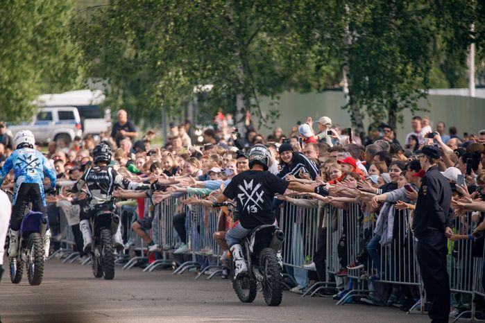 Шоу команды мотофристайла FMX13 в Лобне