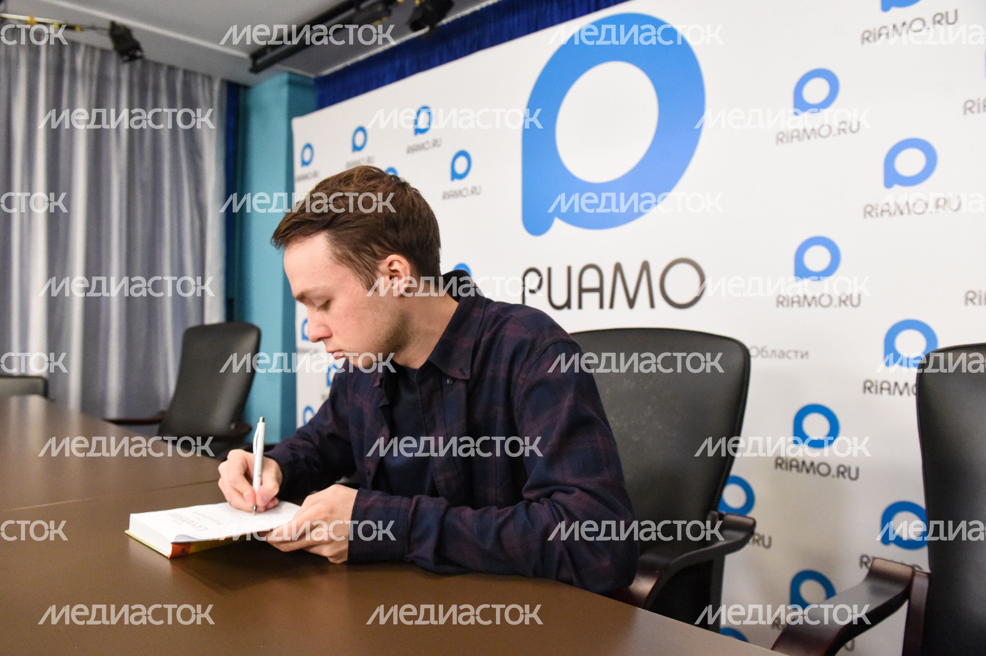 Пресс-конференция, посвященная старту благотворительного проекта «Добро между строк»