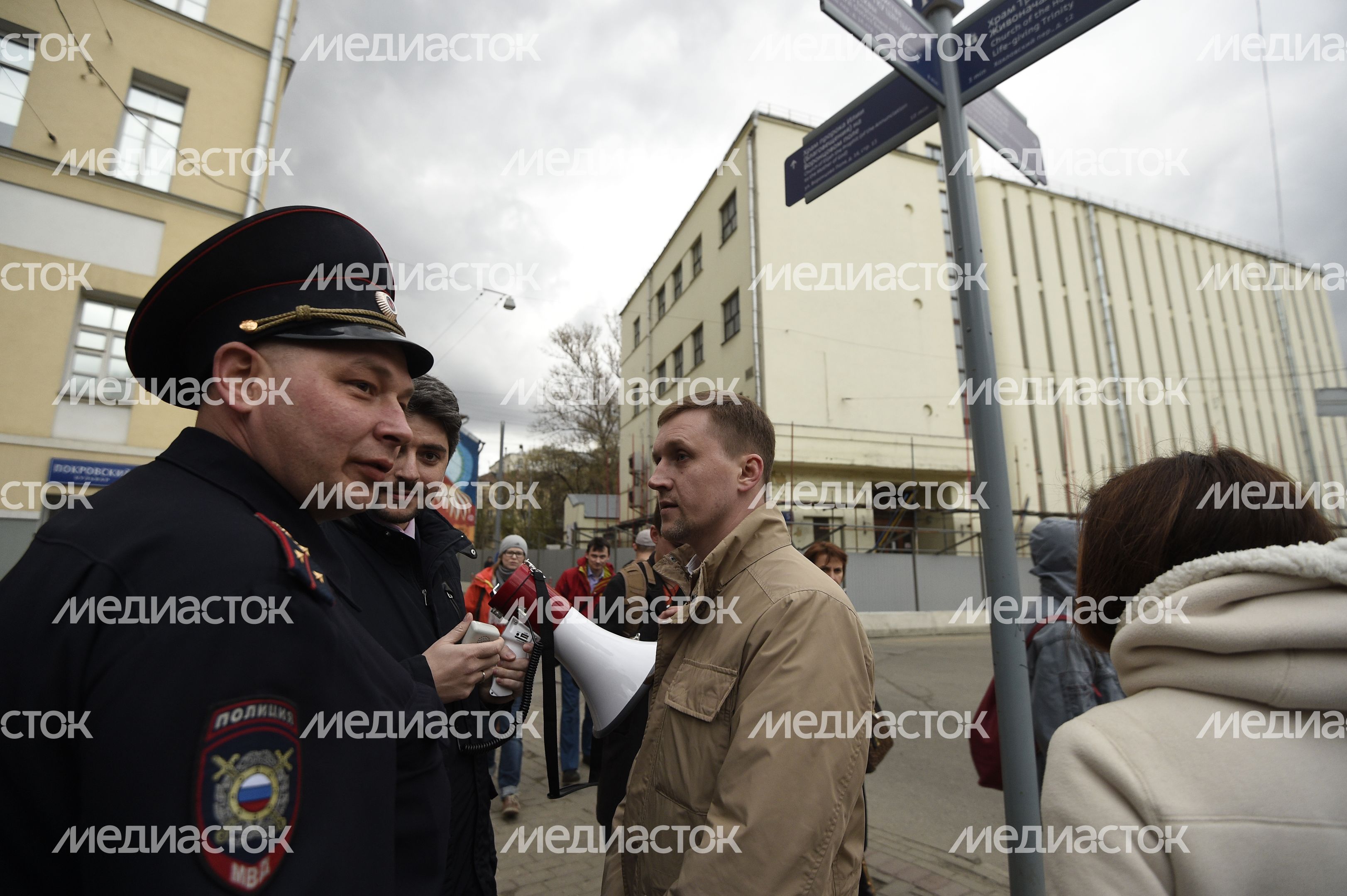 Народный сход в защиту Таганской АТС в Москве