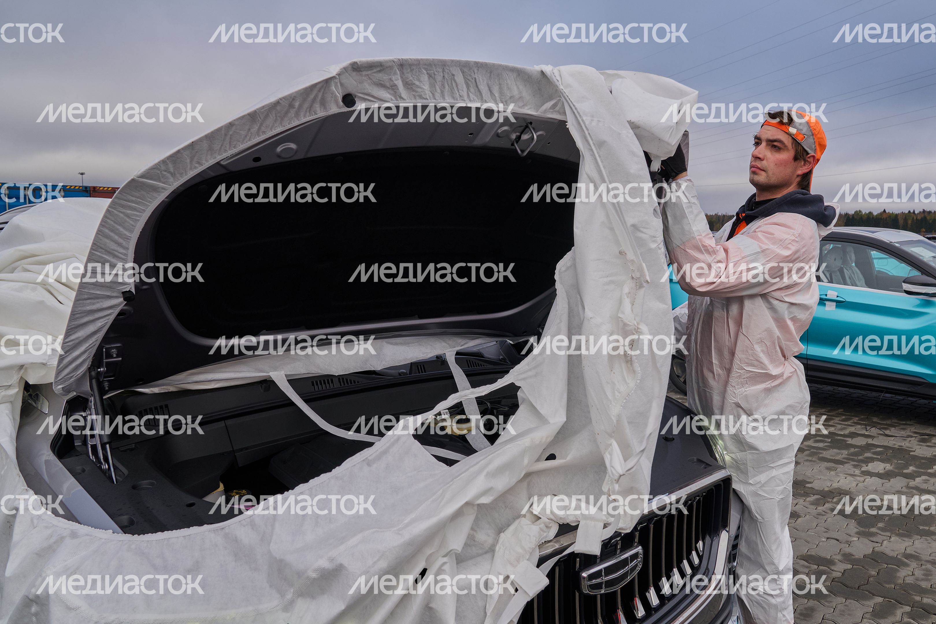 Терминально-логистический центр "Белый Раст" под Дмитровом