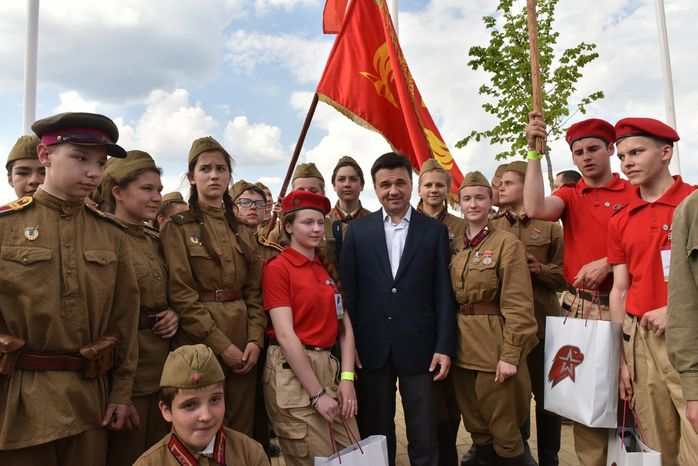 А. Воробьев посетил слет военно-патриотического движения «Юнармия»