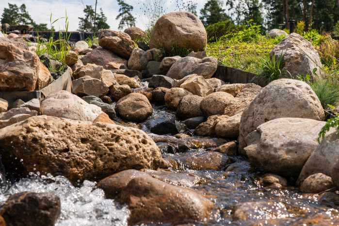 Водопад в парке Малевича 2024 в Одинцовском округе