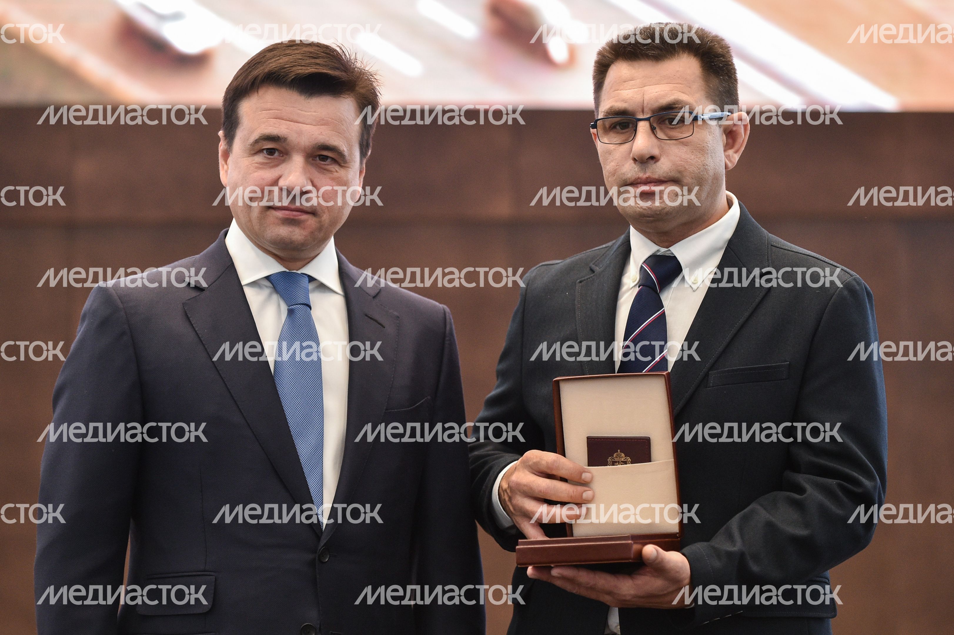 Награждение работников дорожного хозяйства губернатором МО