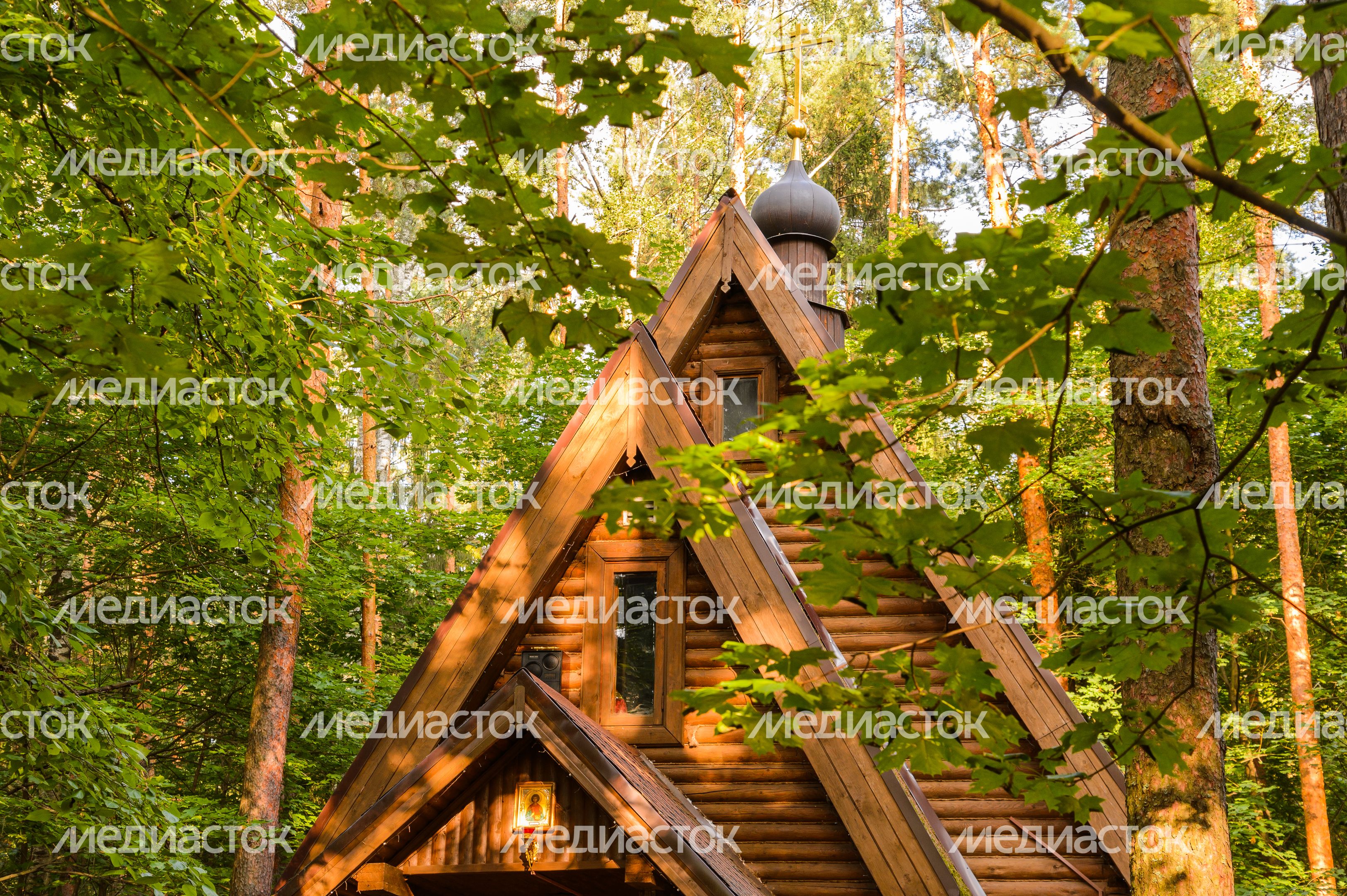 Черноголовка. Церковь Великомученика Пантелеймона