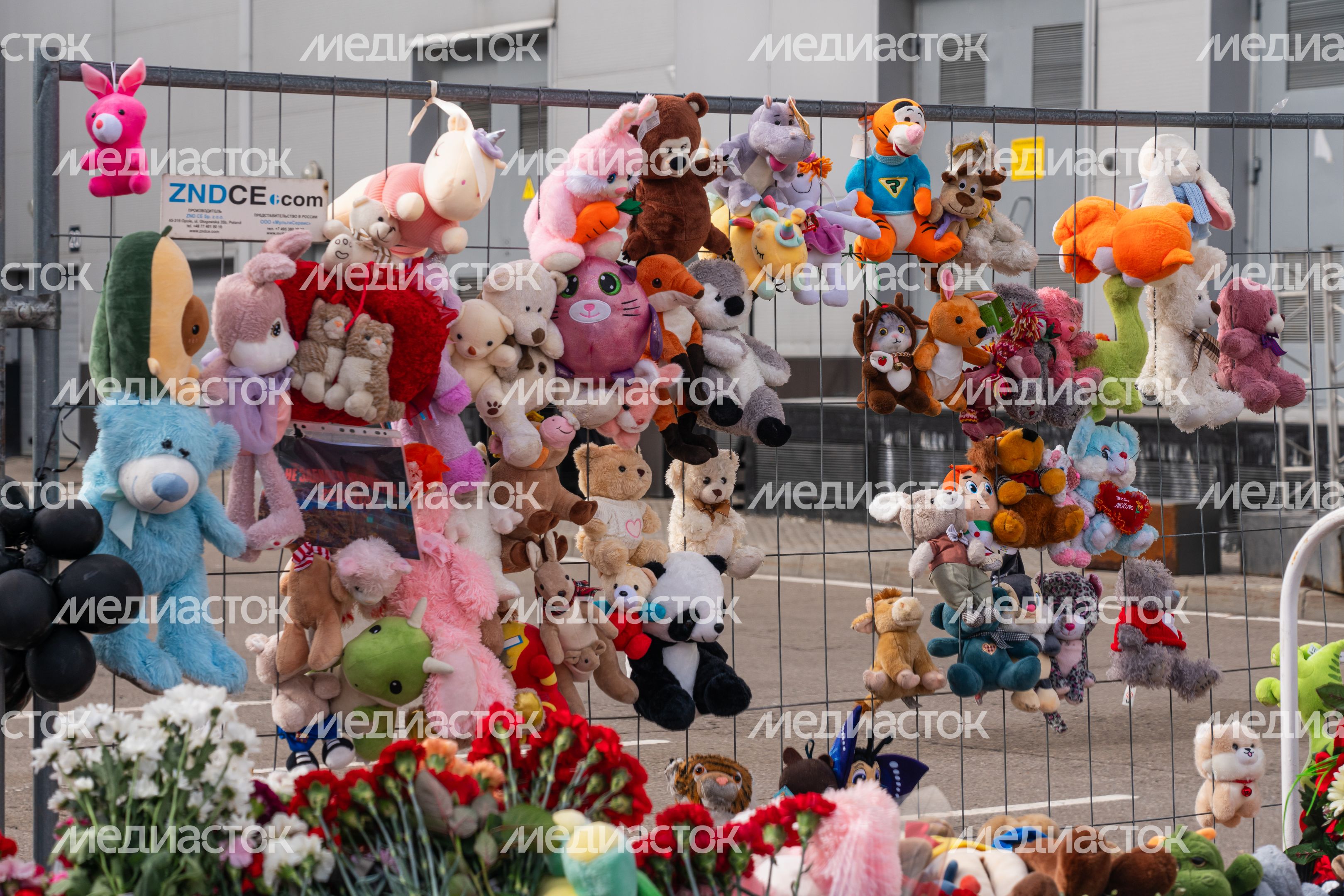 Мемориал памяти погибших в «Крокус Сити Холле» в Красногорске