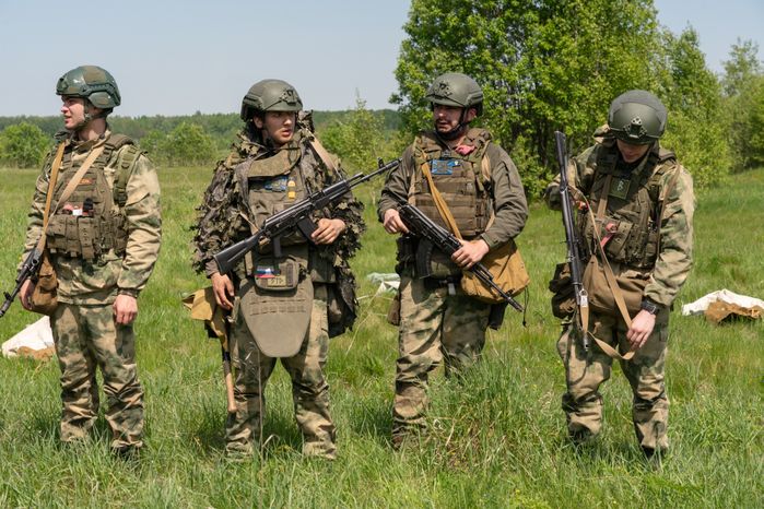 Военно-техническая игра "Арт-дуэль-2024" на аэродроме Волосово