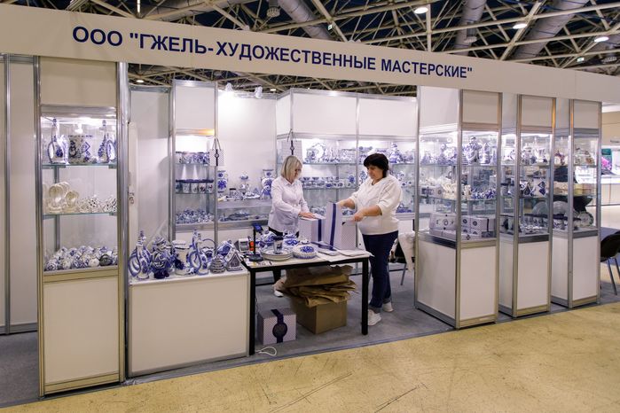 Предметы народных художественных промыслов на выставке «Ладья. Зимняя сказка 2024»
