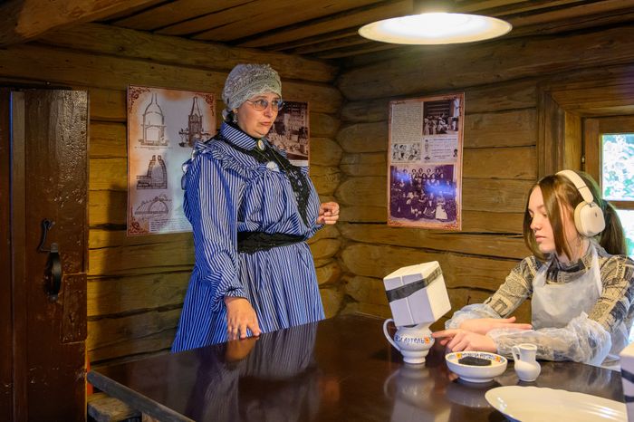 История промысла росписи фарфора в стиле гжель в музее-мастерской «Артель» в деревне Турыгино Раменского округа