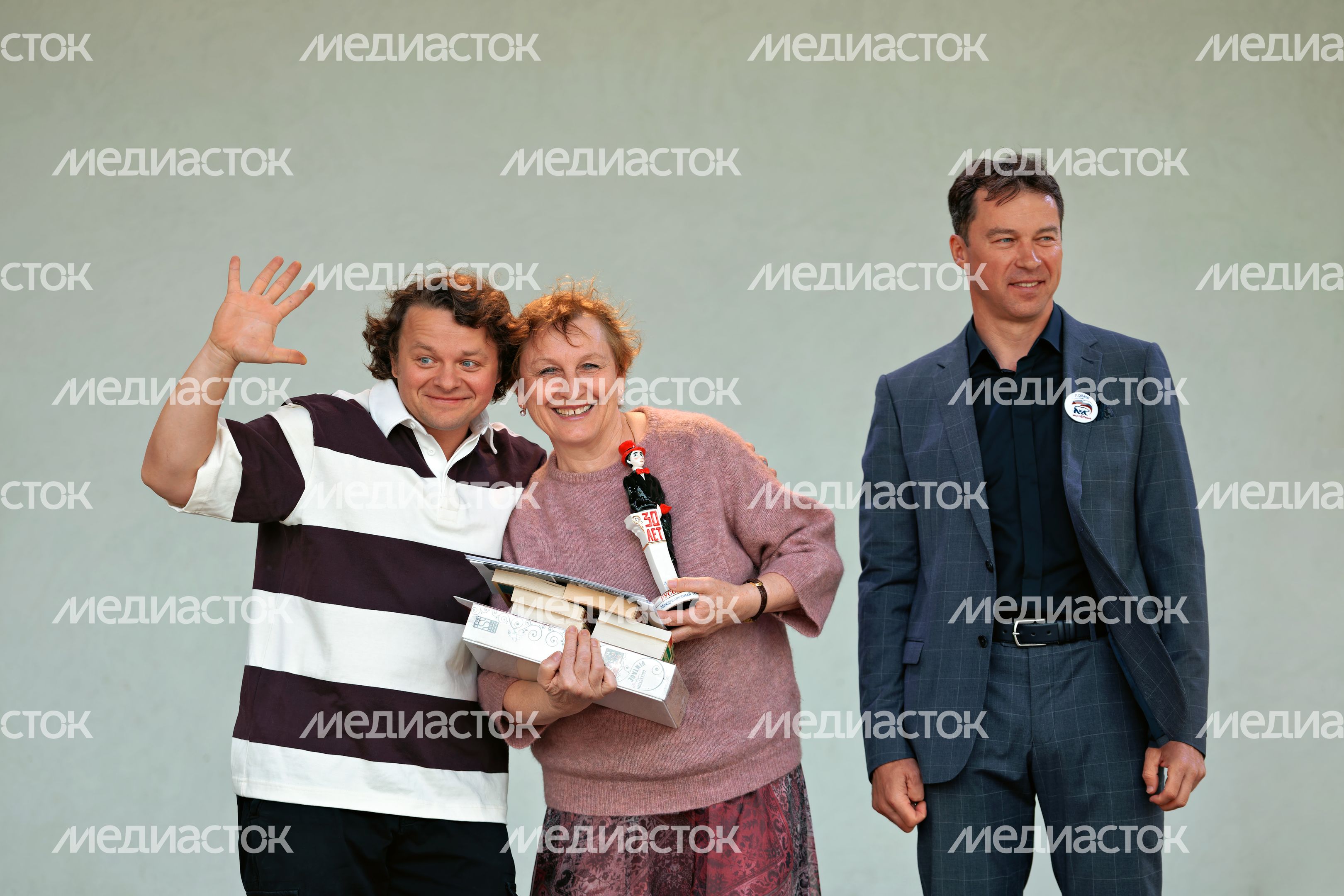 Актер Сергей Друзьяк вручил награду победителям XXX Театрального фестиваля «Русская классика»