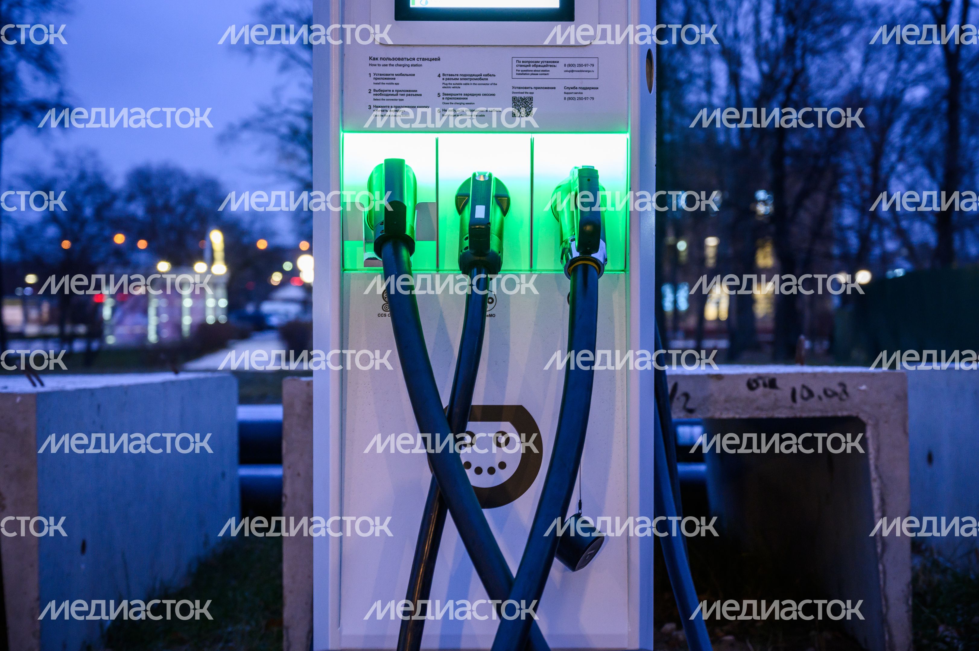 Новая электрозарядная станция (ЭЗС) на Октябрьском проспекте в Люберцах Новая электрозарядная станция (ЭЗС) на Октябрьском проспекте в Люберцах