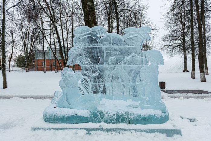 Ледяной городок на Исторической площади в Дмитрове
