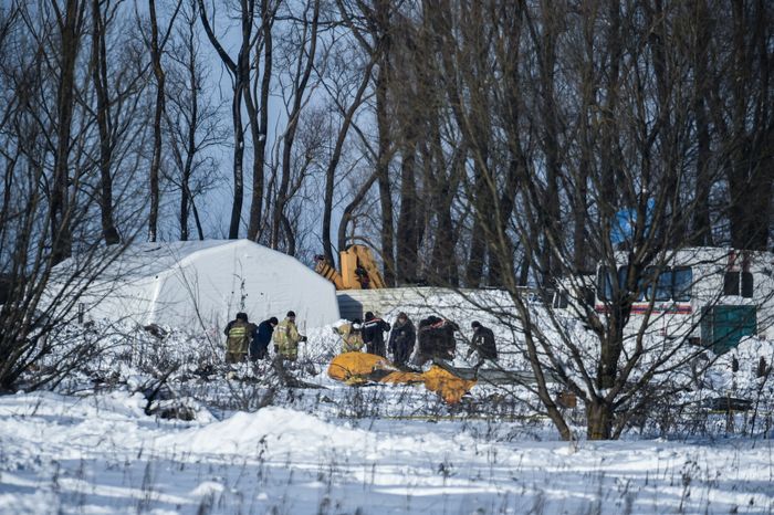 Работы на месте крушения самолета АН-148 в Подмосковье