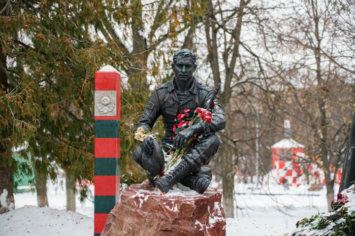 Памятник погибшим на войне в Афганистане и в Чечне