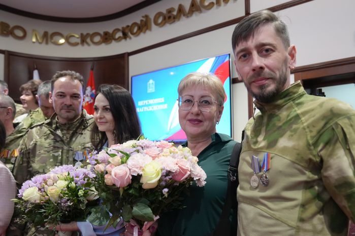 Добровольцам подразделения БАРС вручили государственные награды