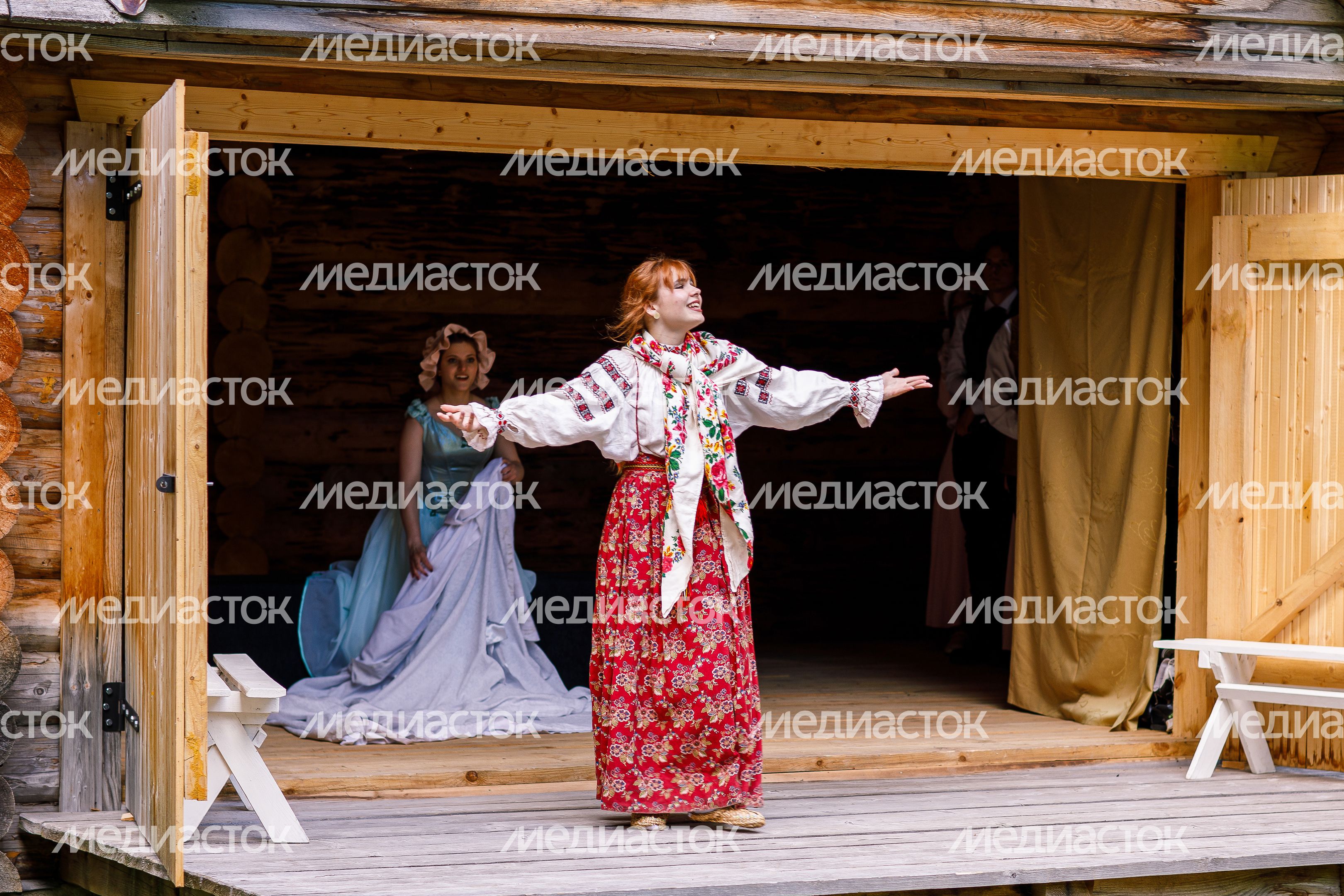 III Фестиваль науки и искусств "Менделеев" в усадьбе Боблово в Клину III Фестиваль науки и искусств "Менделеев" в усадьбе Боблово в Клину