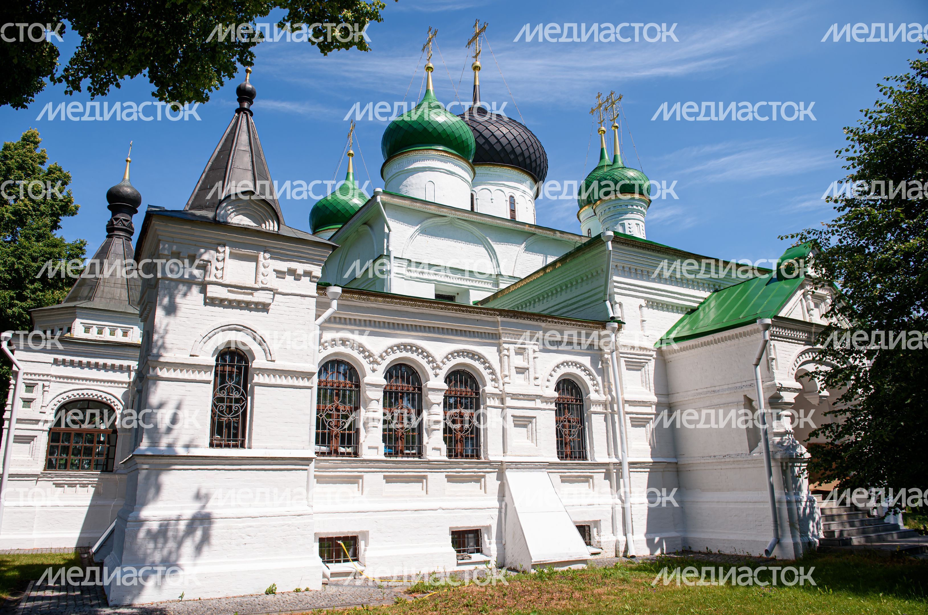 Летние виды Феодоровского женского монастыря