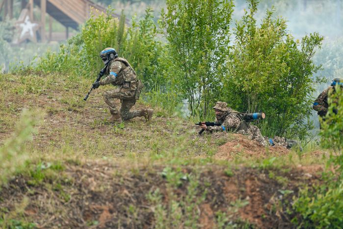Реконструкция современных боевых действий в парке «Патриот» Одинцовского округа