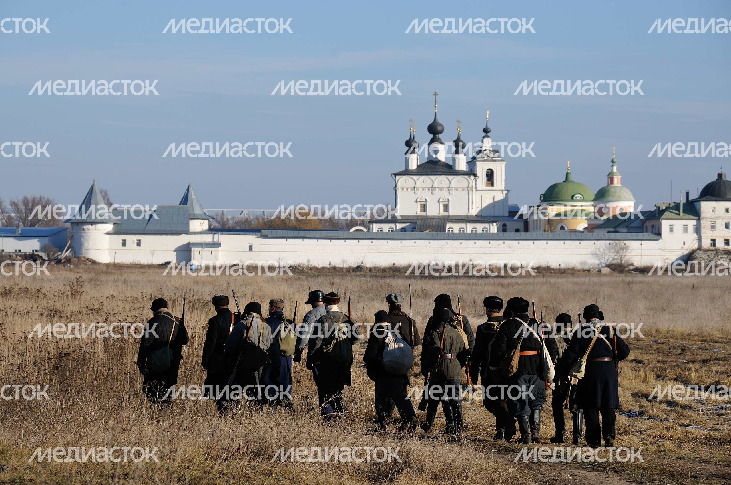 Реконструкция битвы под Москвой времен ВОВ в Ступинском районе