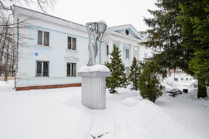 Памятник женщинам-торфяницам за трудовой подвиг во время Великой Отечественной войны