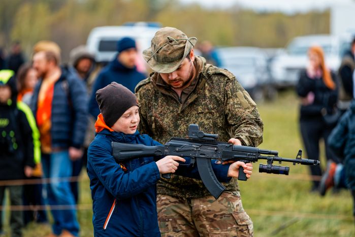 XIX Военно-исторический фестиваль "Огненная дуга" в Ступино