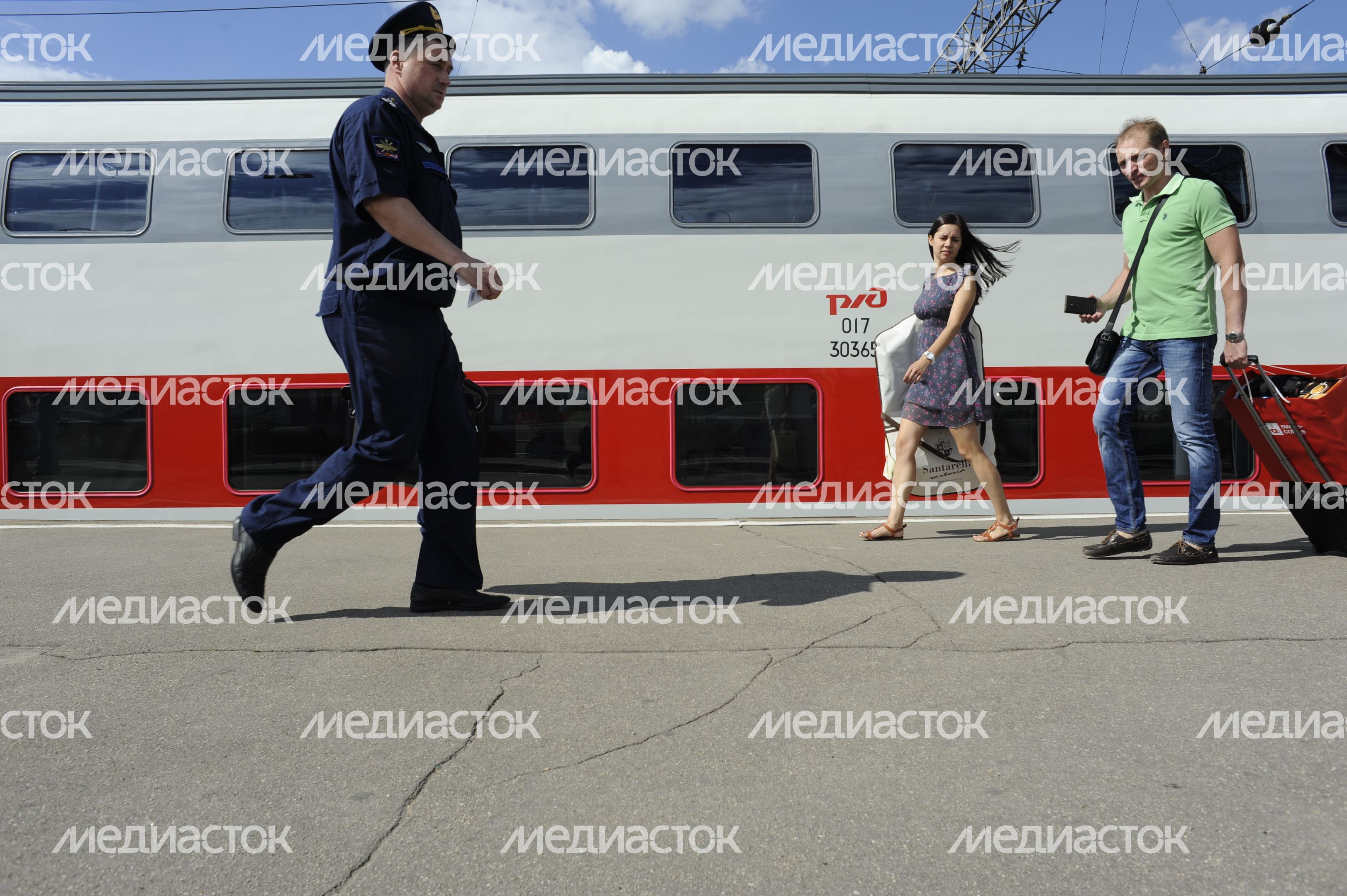 Двухэтажный поезд Москва – Воронеж отправился в первый рейс Двухэтажный поезд Москва – Воронеж отправился в первый рейс