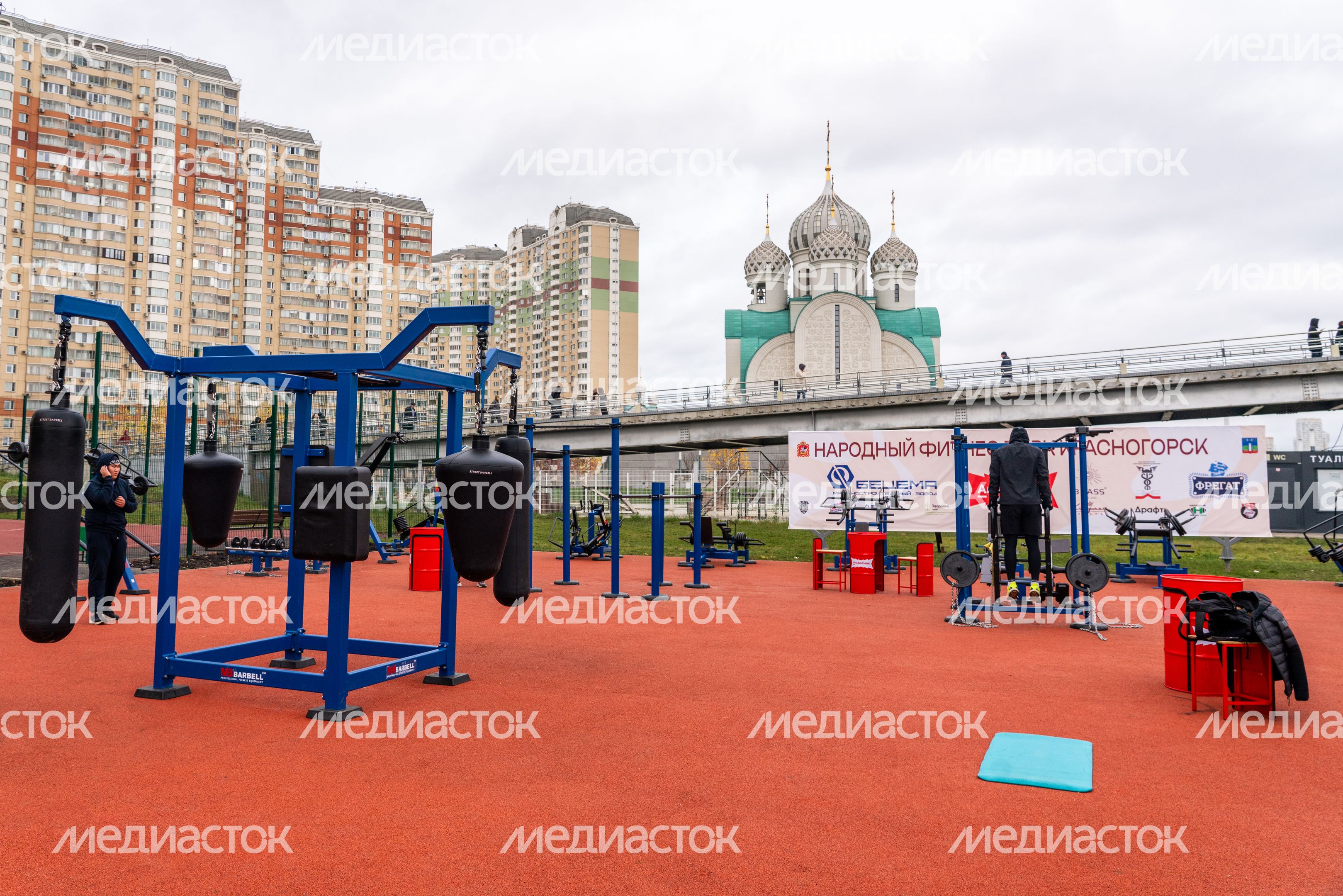 Новый спортивно-оздоровительный комплекс в Павшинской пойме Красногорска Новый спортивно-оздоровительный комплекс в Павшинской пойме Красногорска