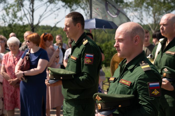 Перезахоронение солдат ВОВ в деревне Ельня
