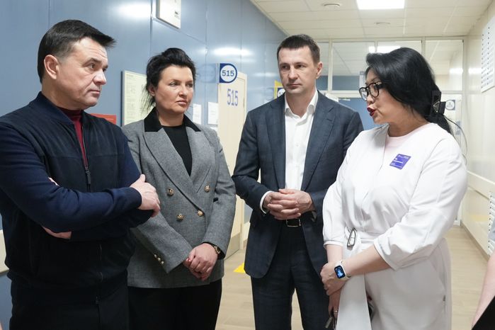Андрей Воробьев проверил работу Центральной городской поликлиники в Лобне