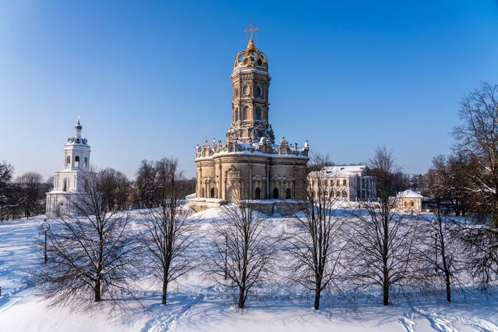 Церковь иконы Божьей Матери Знамение в поселке Дубровицы в Подольске