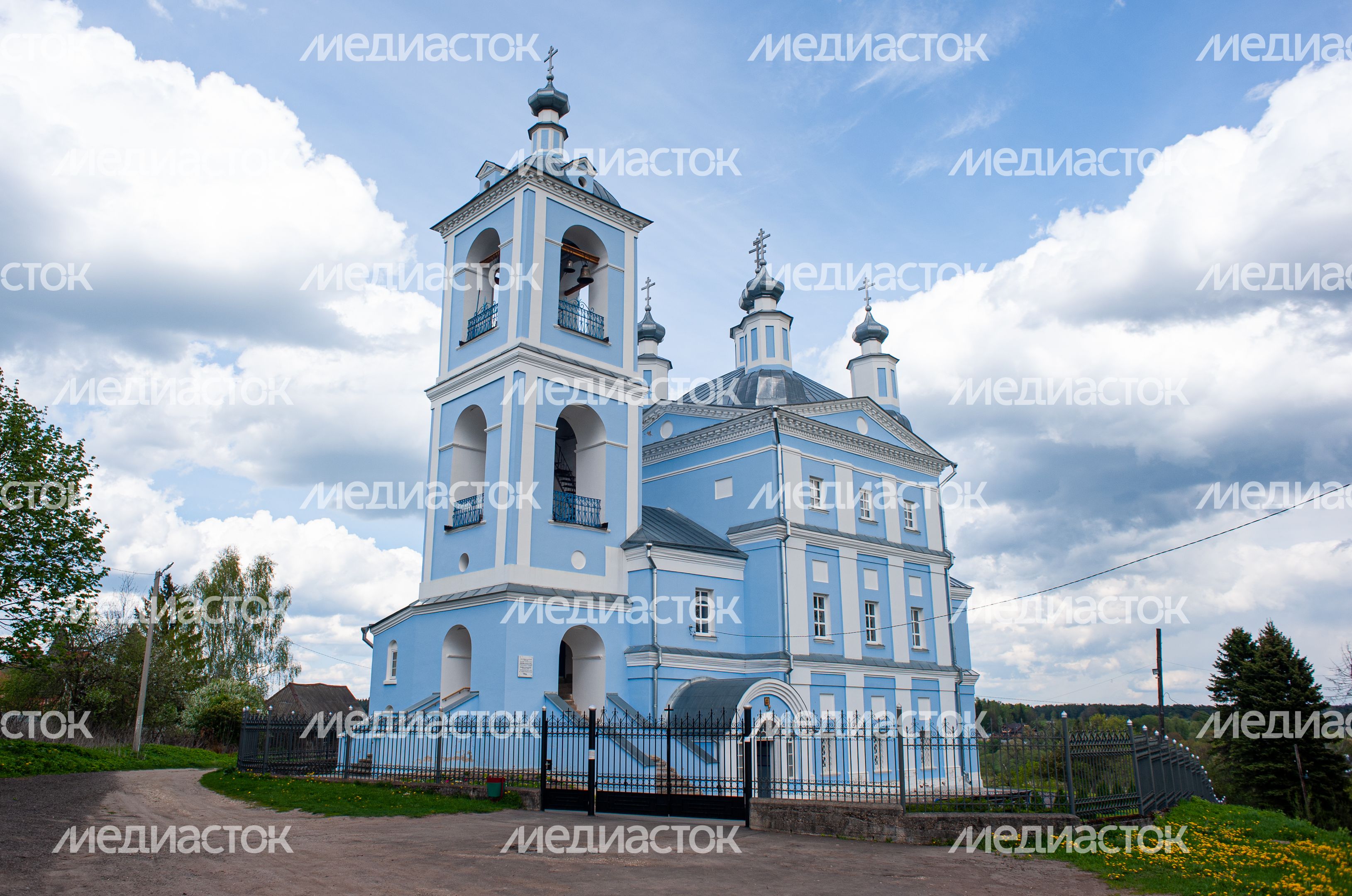 Весенние виды города Верея
