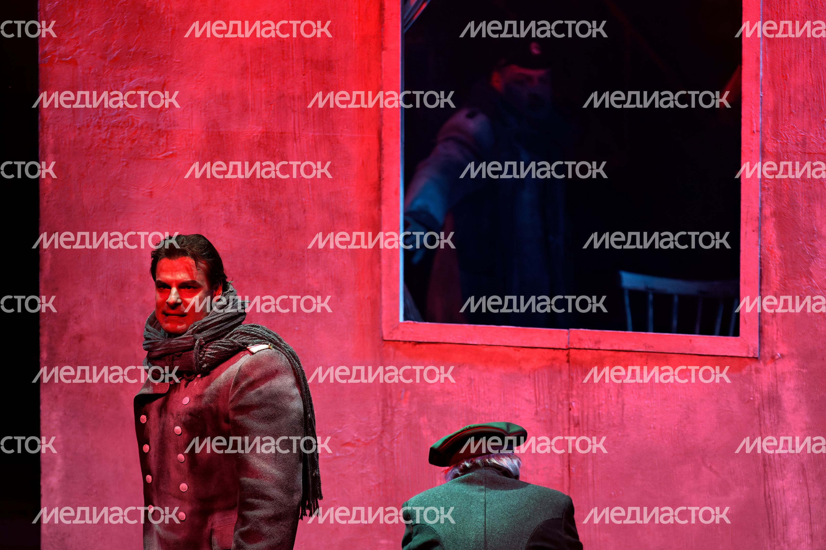 Спектакль «Дни Турбиных» Мытищинского театра «Фэст» на театральном фестивале «Мелиховская весна» в Мелихово округа Чехов