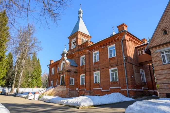 Церковь Марии Магдалины в поселке Лоза Сергиево-Посадского округа