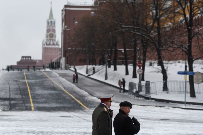 Последстивя сильного снегопада в Москве