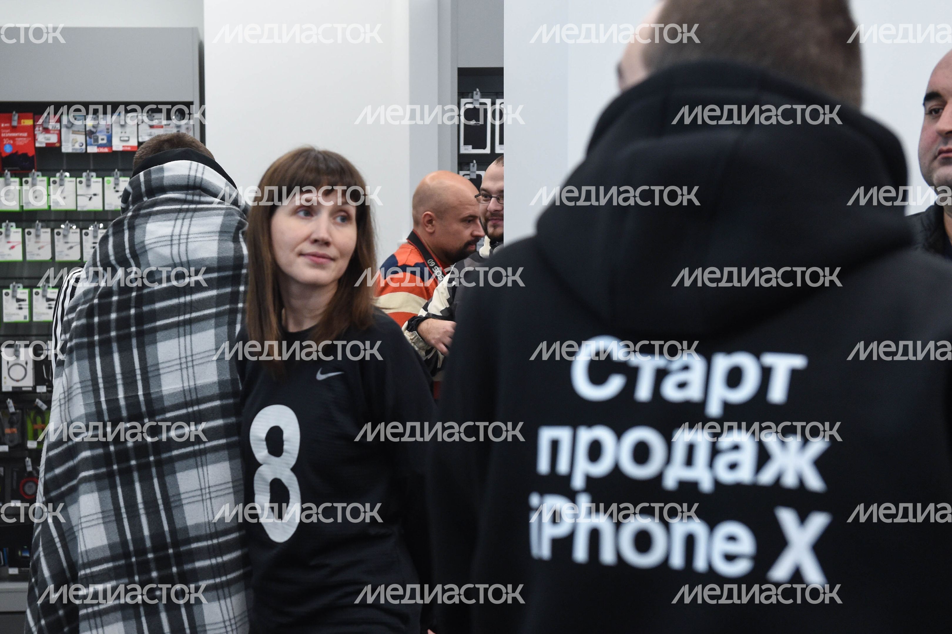 Старт продаж iPhone X в Москве