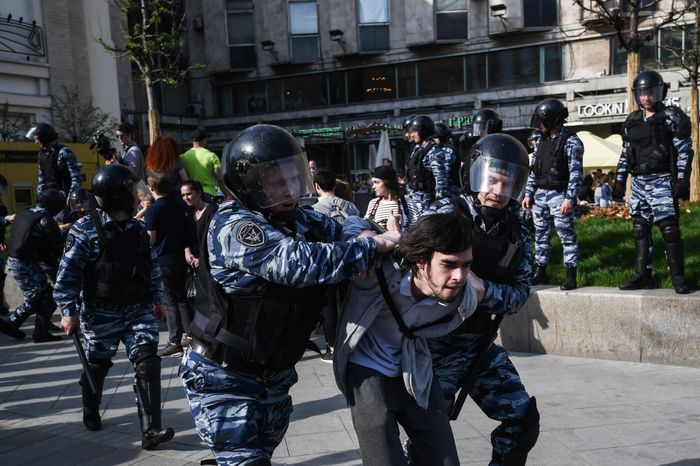 Несанкционированный митинг на Пушкинской площади