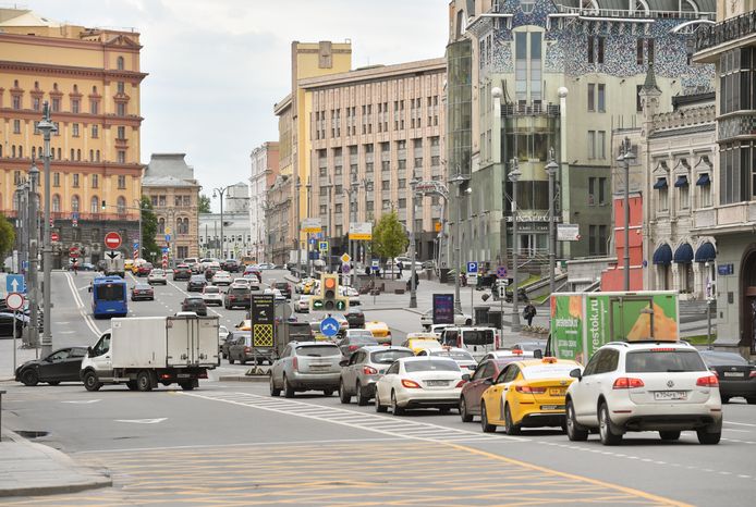 Повседневная жизнь в Москве в период цветения