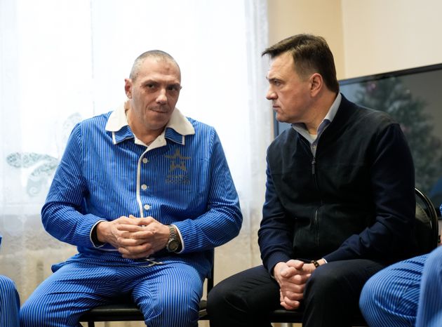 Андрей Воробьев навестил бойцов в военном госпитале под Солнечногорском