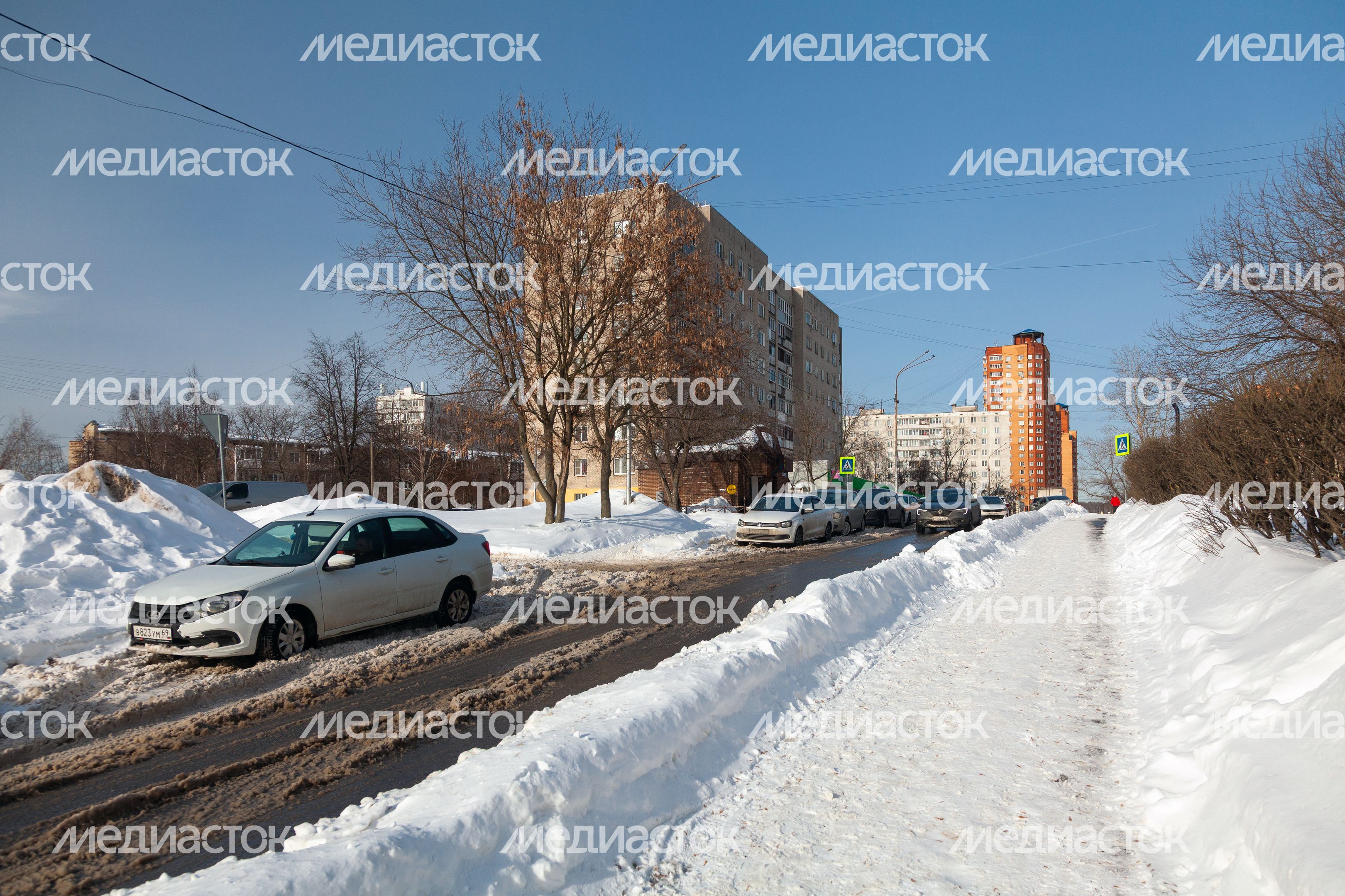 Зимние виды улиц города Дзержинский Зимние виды улиц города Дзержинский