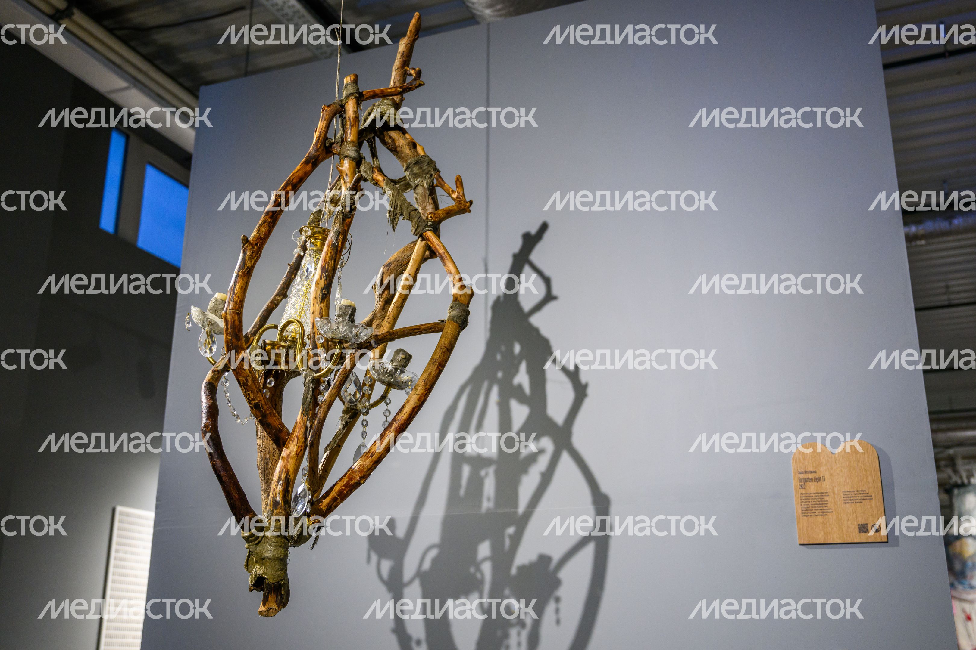 Выставка «Дом от погреба до чердака» в арт-пространстве «Цехъ» на фестивале современного искусства «Перезагрузка» в Зарайске Выставка «Дом от погреба до чердака» в арт-пространстве «Цехъ» на фестивале современного искусства «Перезагрузка» в Зарайске