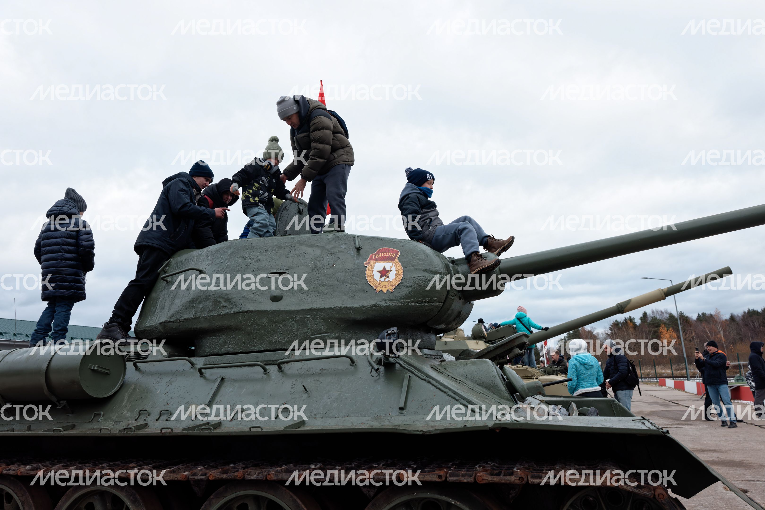 10-летие Центрального парка «Патриот» в танковом музее 10-летие Центрального парка «Патриот» в танковом музее
