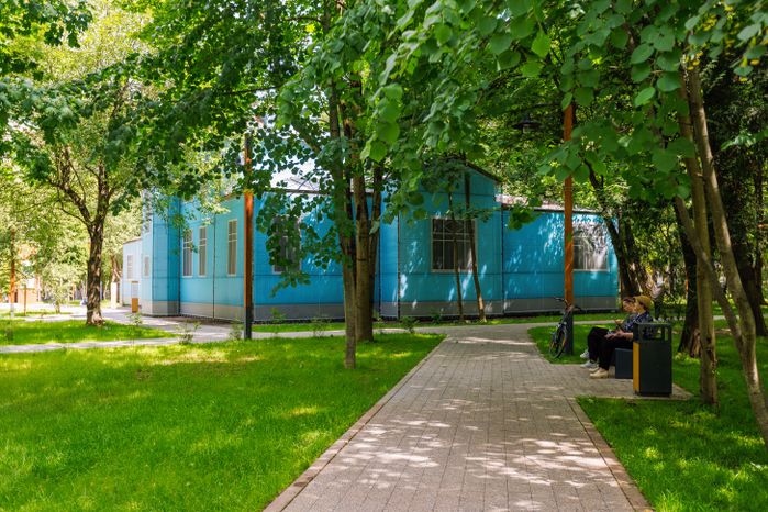 Парк «Папанинская дача» в микрорайоне Юбилейный города Королев