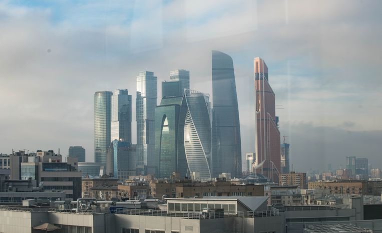 Киевский вокзал: дебаркадер Шухова и закрытая смотровая Москвы