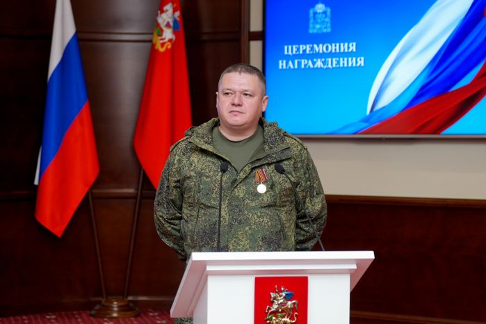 Андрей Воробьев вручил госнаграды бойцам БАРСа и бригады ГРОМ "Каскад"