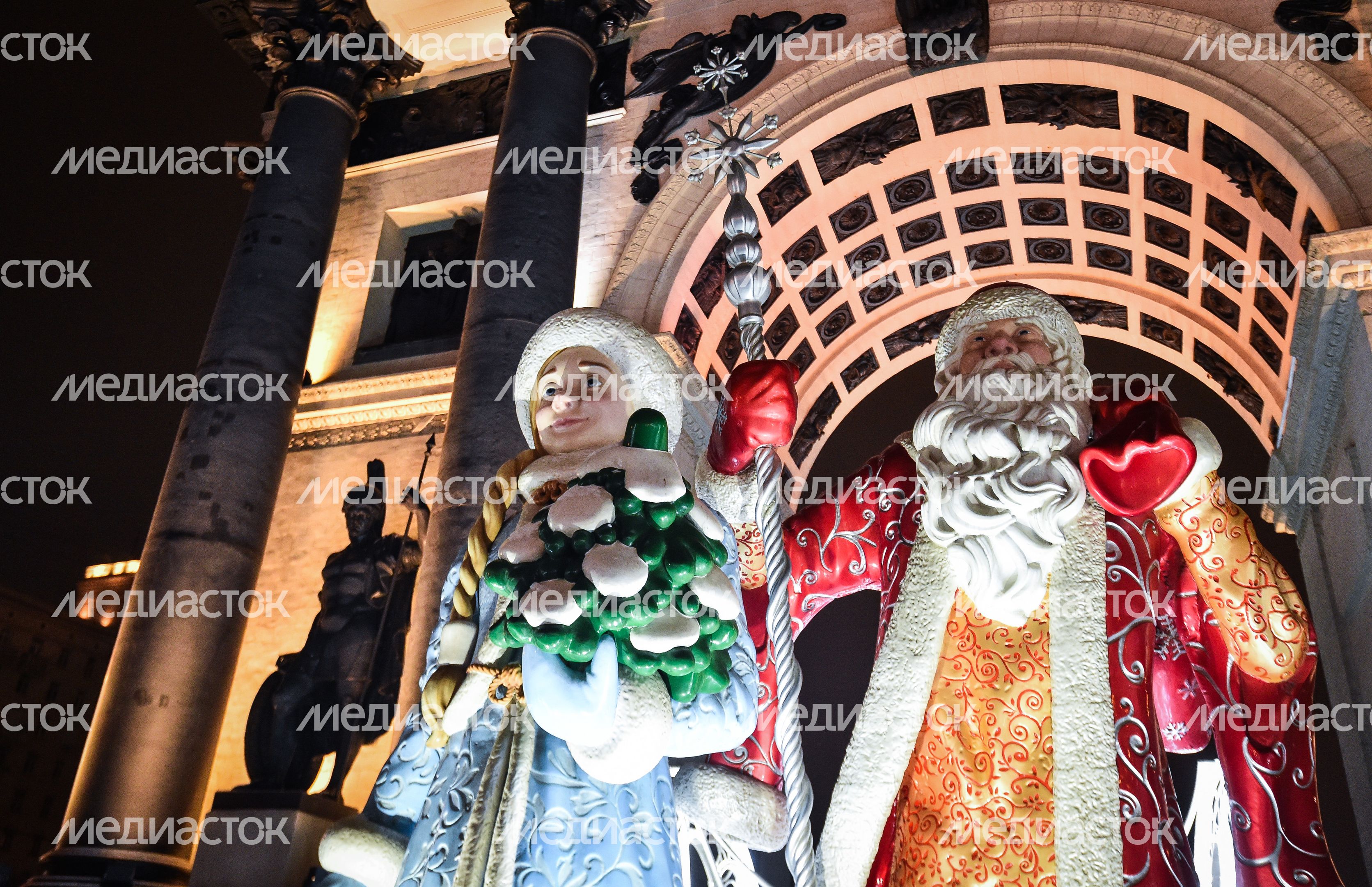 Новогодняя иллюминация в Москве