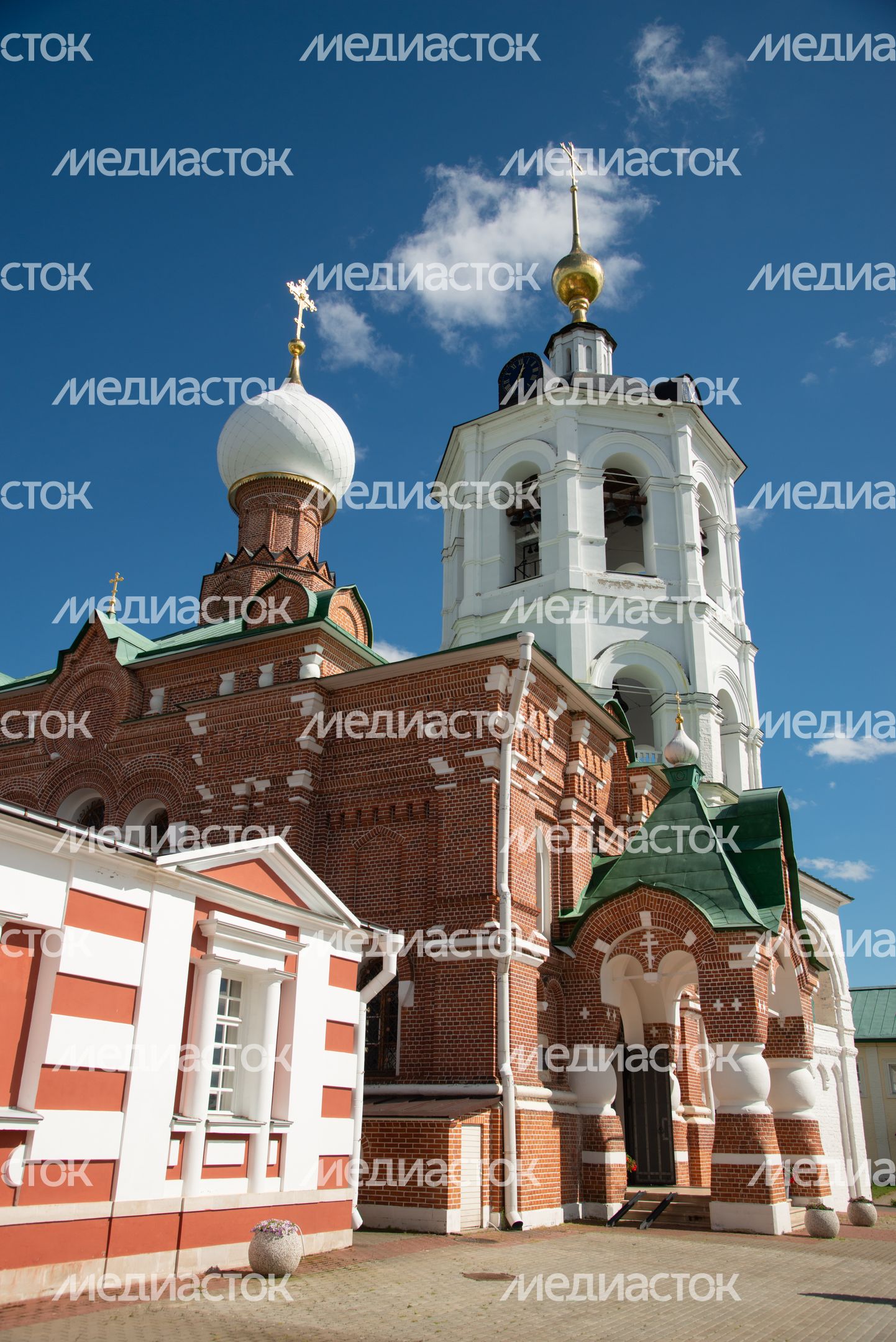Дмитров. Николо-Пешношский мужской монастырь Дмитров. Николо-Пешношский мужской монастырь