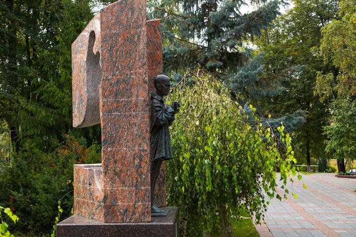 Мемориал «Стена Памяти» на аллее Славы города Видное Ленинского округа
