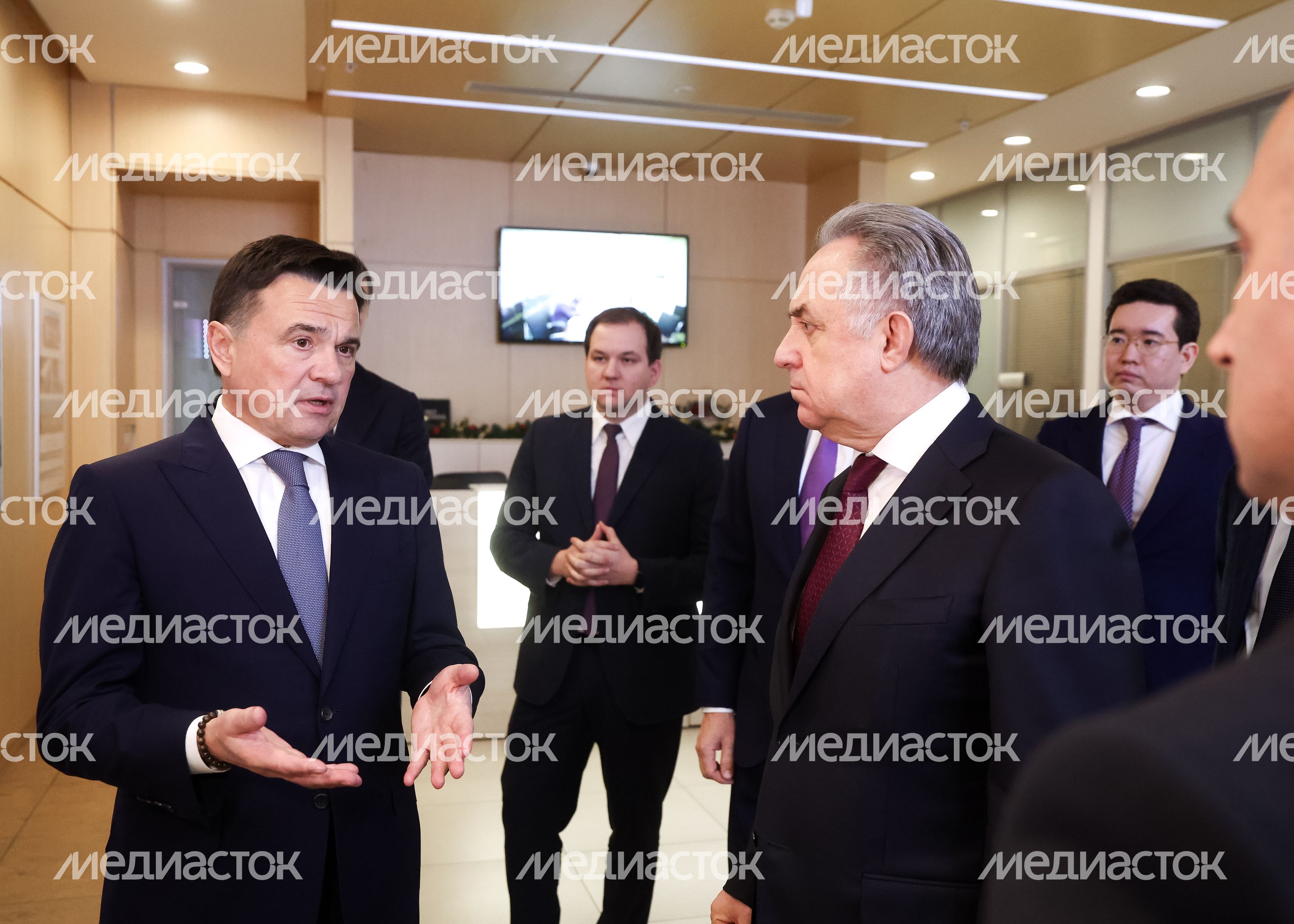 Андрей Воробьев продемонстрировал Виталию Мутко работу подмосковного ЦСС Андрей Воробьев продемонстрировал Виталию Мутко работу подмосковного ЦСС